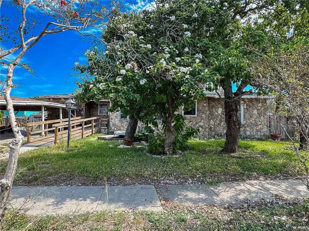 2702 Riggan Street Corpus Christi TX 78404