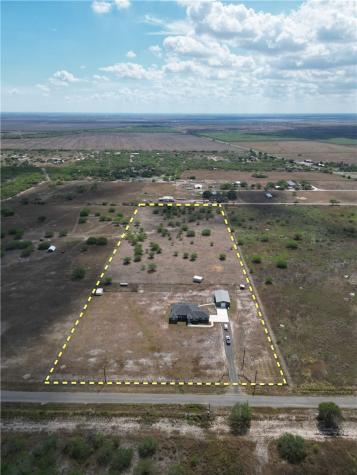 5112 County Road 101 Robstown TX 78380