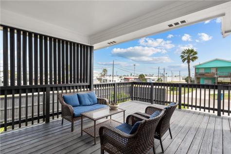 405 W Avenue C Avenue Port Aransas TX 78373
