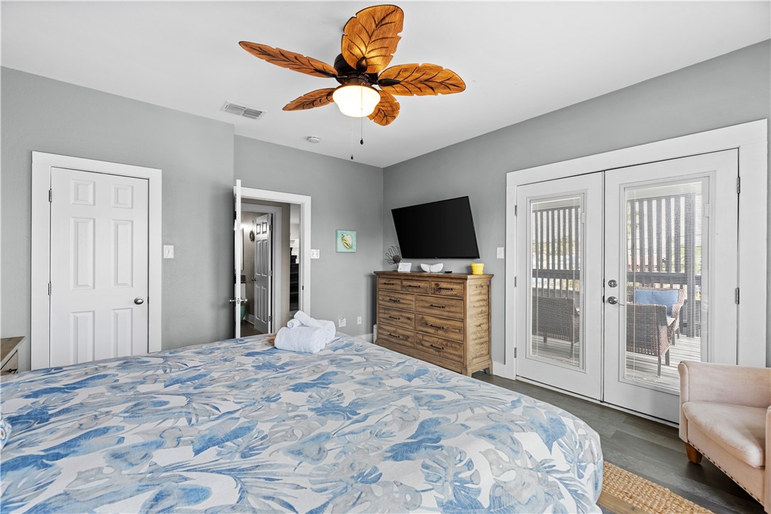 405 W Avenue C Avenue Port Aransas TX 78373
