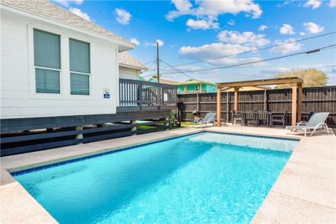 405 W Avenue C Avenue Port Aransas TX 78373