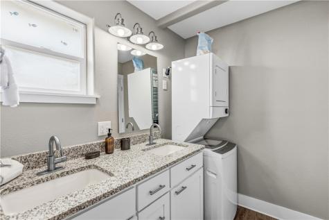 405 W Avenue C Avenue Port Aransas TX 78373