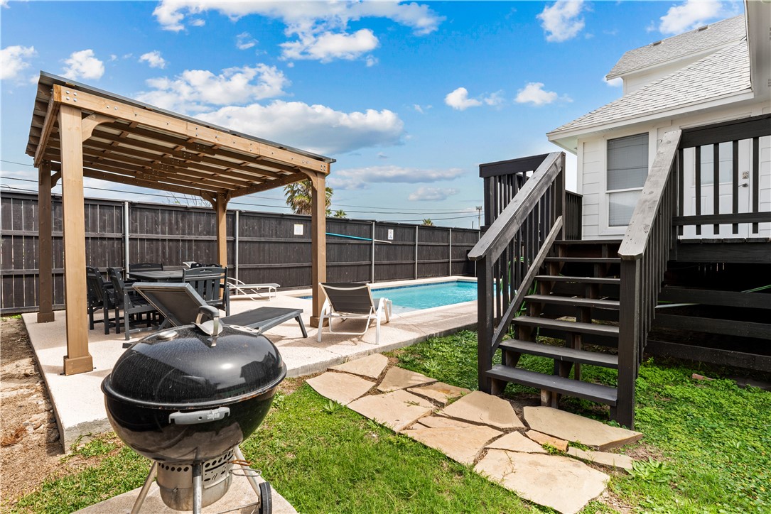 405 W Avenue C Avenue Port Aransas TX 78373
