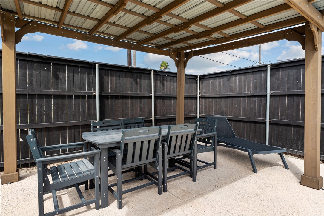 405 W Avenue C Avenue Port Aransas TX 78373