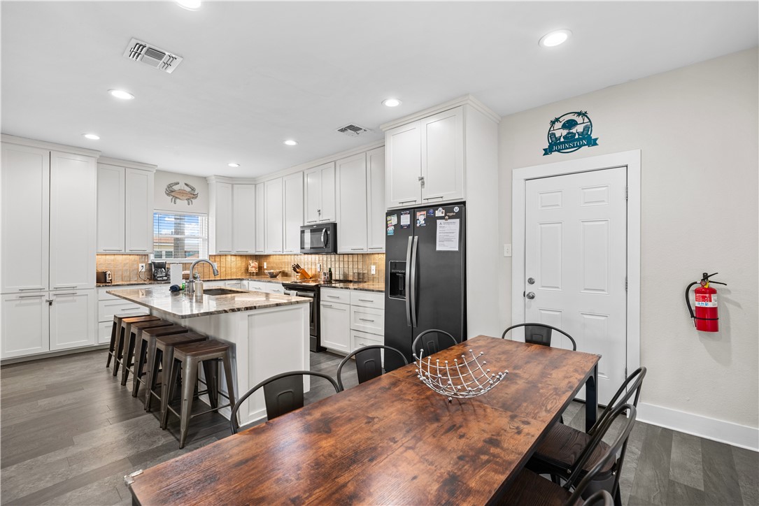 405 W Avenue C Avenue Port Aransas TX 78373