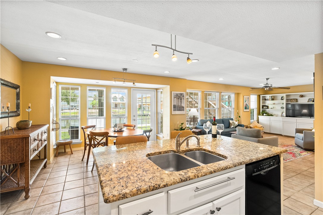4 Pelican Drive Rockport TX 78382