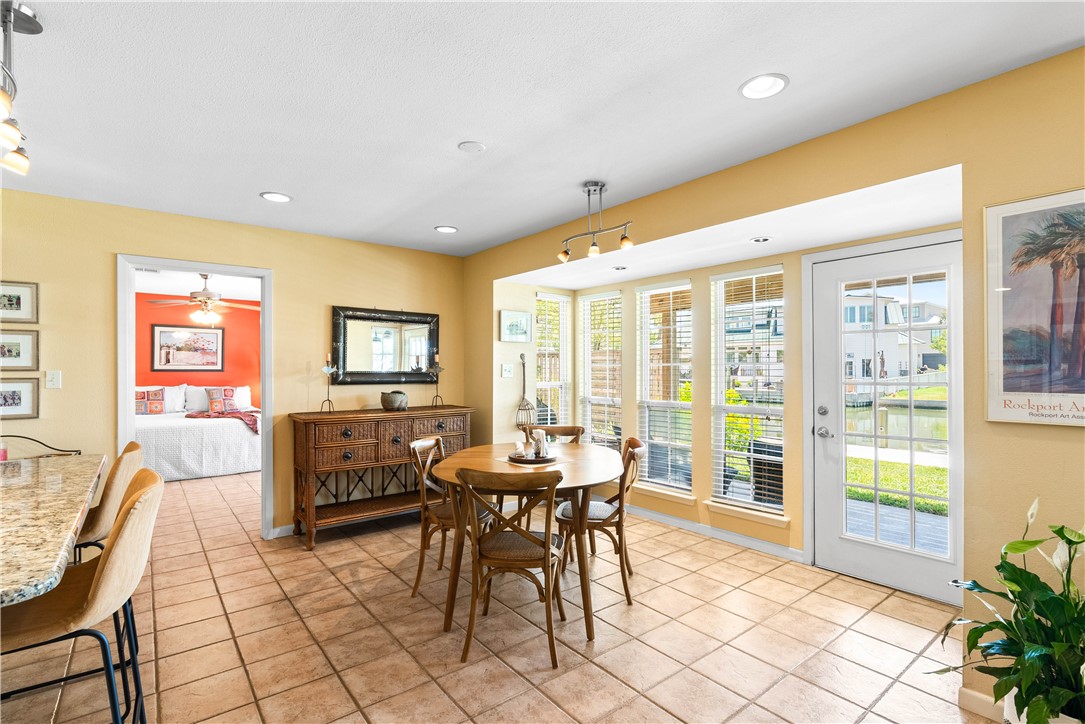 4 Pelican Drive Rockport TX 78382