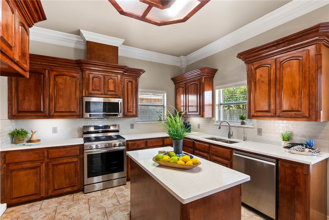 6821 Round Table Street Corpus Christi TX 78414