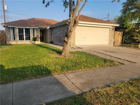6113 Camwood Drive Corpus Christi TX 78415