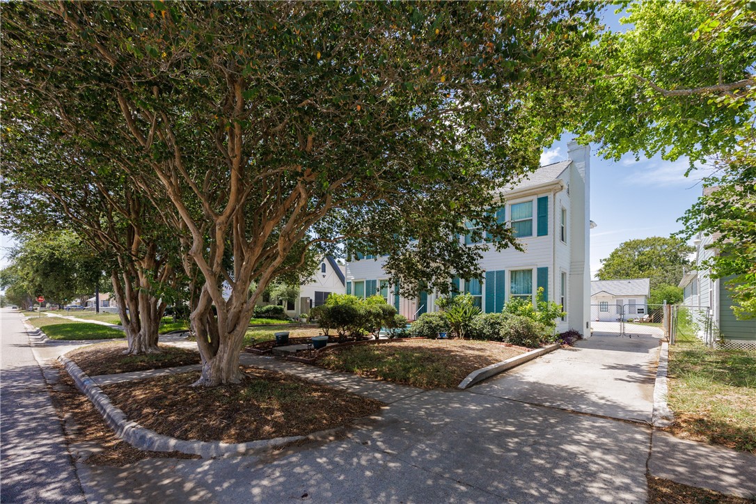 330 Cole Street Corpus Christi TX 78404
