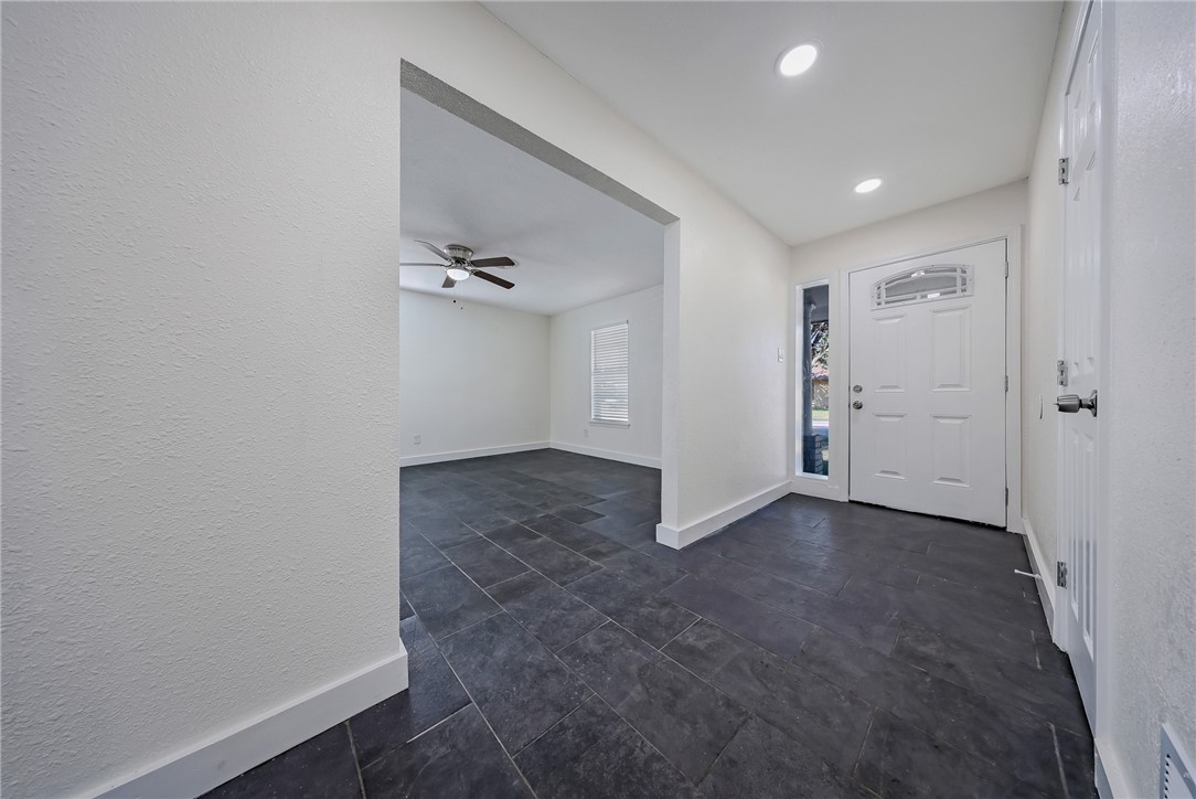 4013 Kingston Drive Corpus Christi TX 78411
