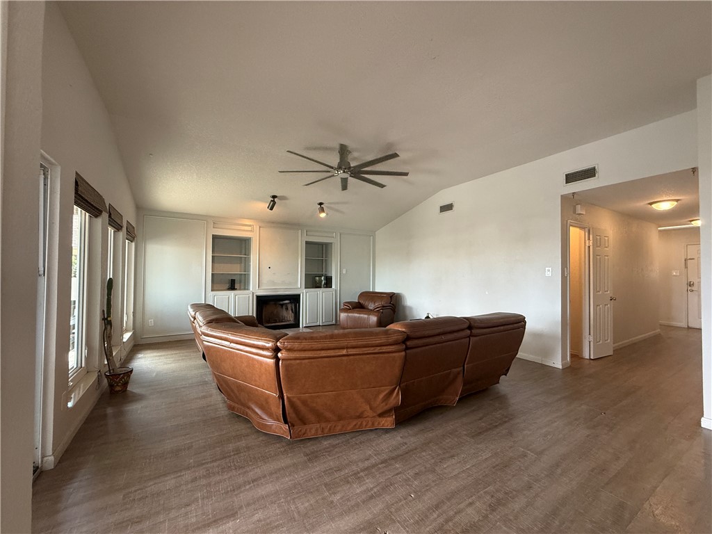 15310 Yardarm Court Corpus Christi TX 78418