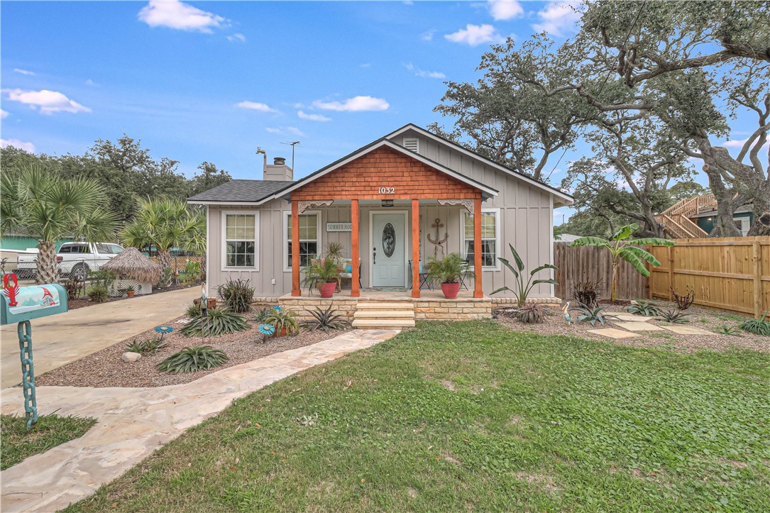 1032 N Magnolia Street Rockport TX 78382