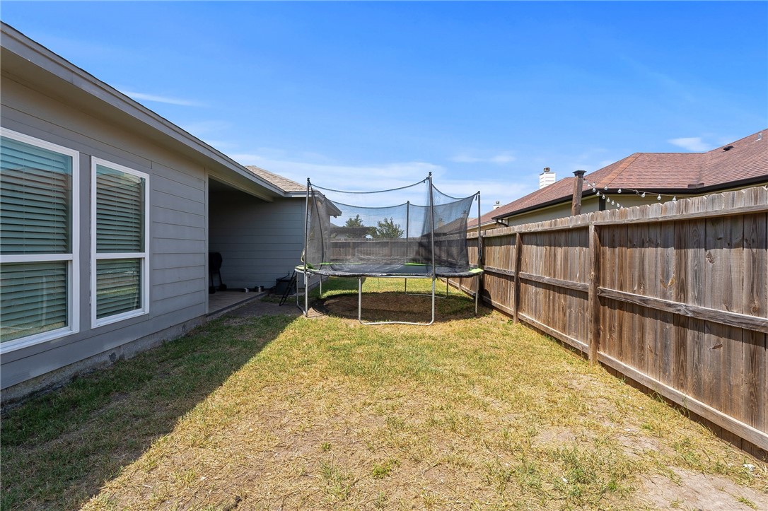 3926 Woodhouse Corpus Christi TX 78414