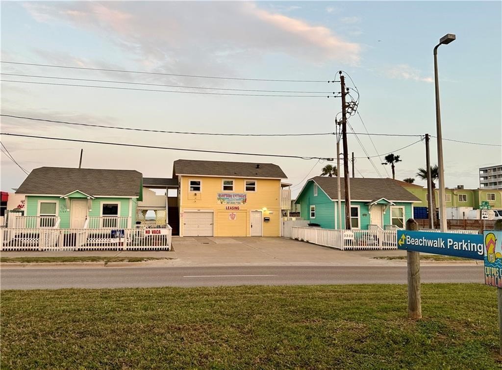 3302, 3304 Surfside Boulevard Corpus Christi TX 78402