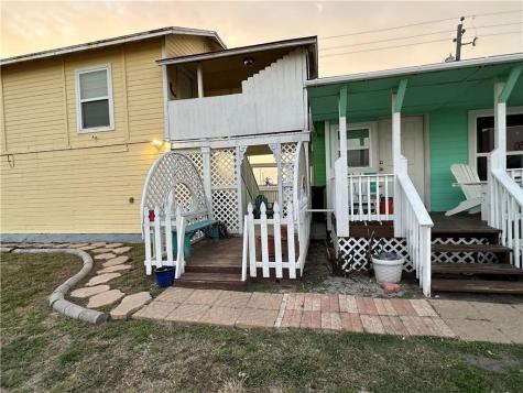 3302, 3304 Surfside Boulevard Corpus Christi TX 78402
