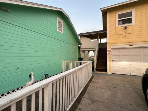 3302, 3304 Surfside Boulevard Corpus Christi TX 78402