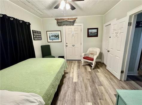 3302, 3304 Surfside Boulevard Corpus Christi TX 78402