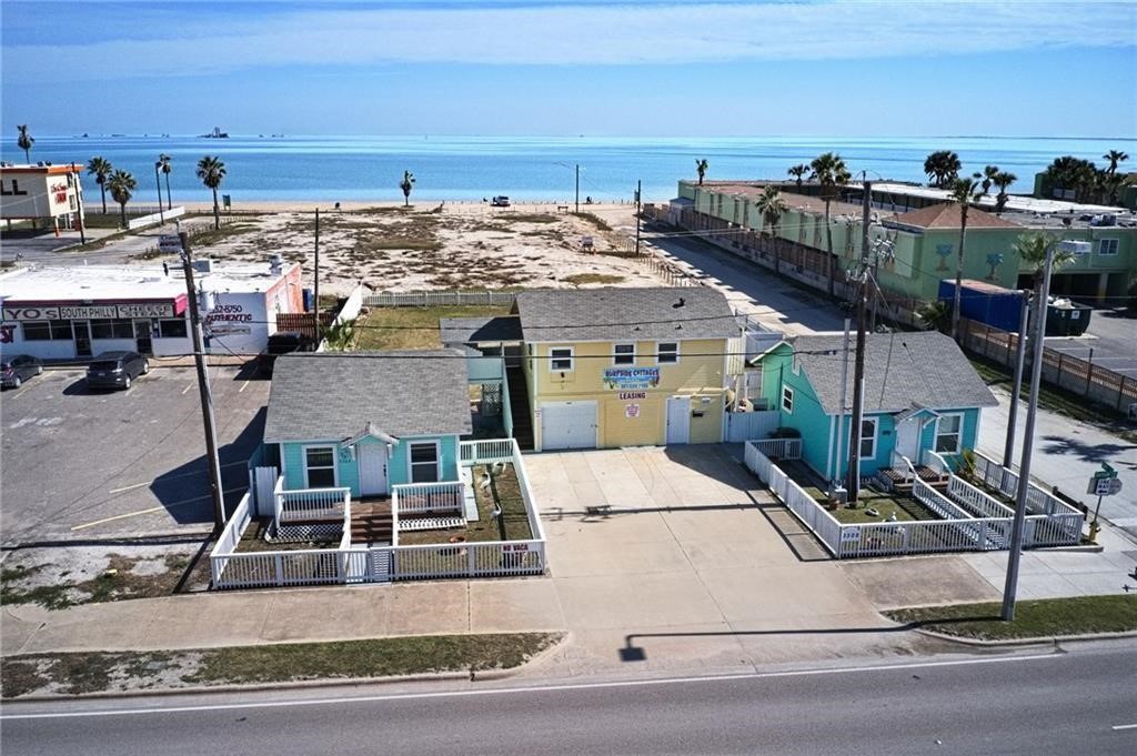 3302, 3304 Surfside Boulevard Corpus Christi TX 78402