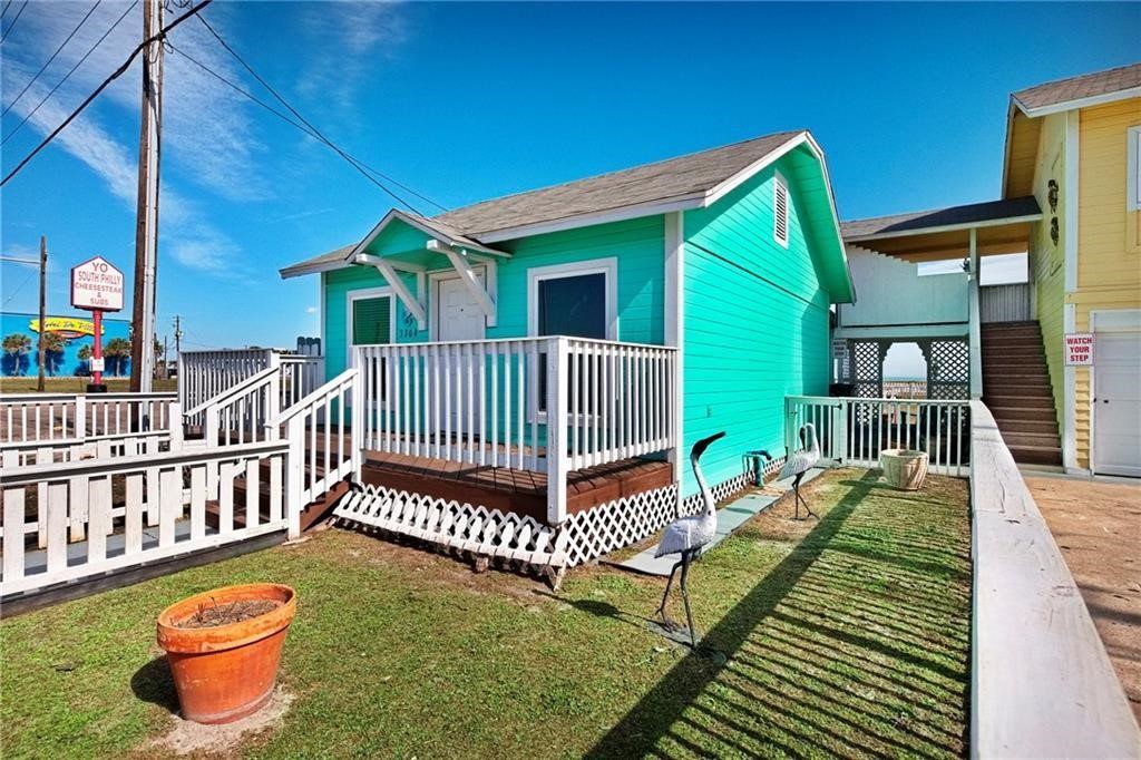3302, 3304 Surfside Boulevard Corpus Christi TX 78402
