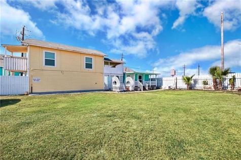 3302, 3304 Surfside Boulevard Corpus Christi TX 78402