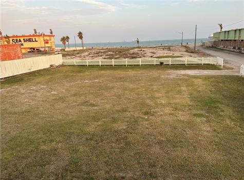 3302, 3304 Surfside Boulevard Corpus Christi TX 78402