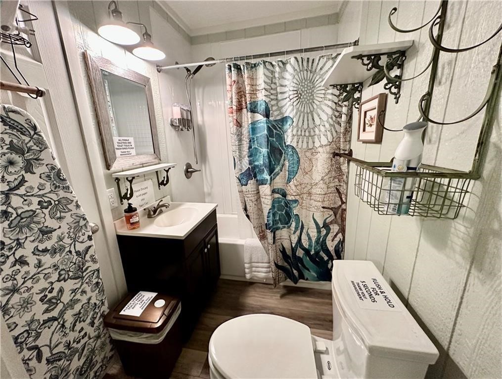 3302, 3304 Surfside Boulevard Corpus Christi TX 78402