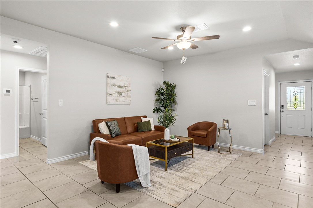 7618 Cowboy Trail Lane Corpus Christi TX 78413