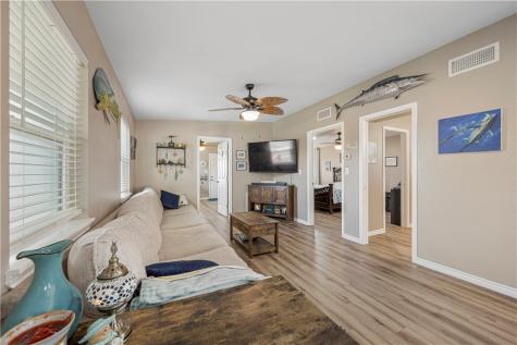 622 S Sandpiper Ingleside TX 78362
