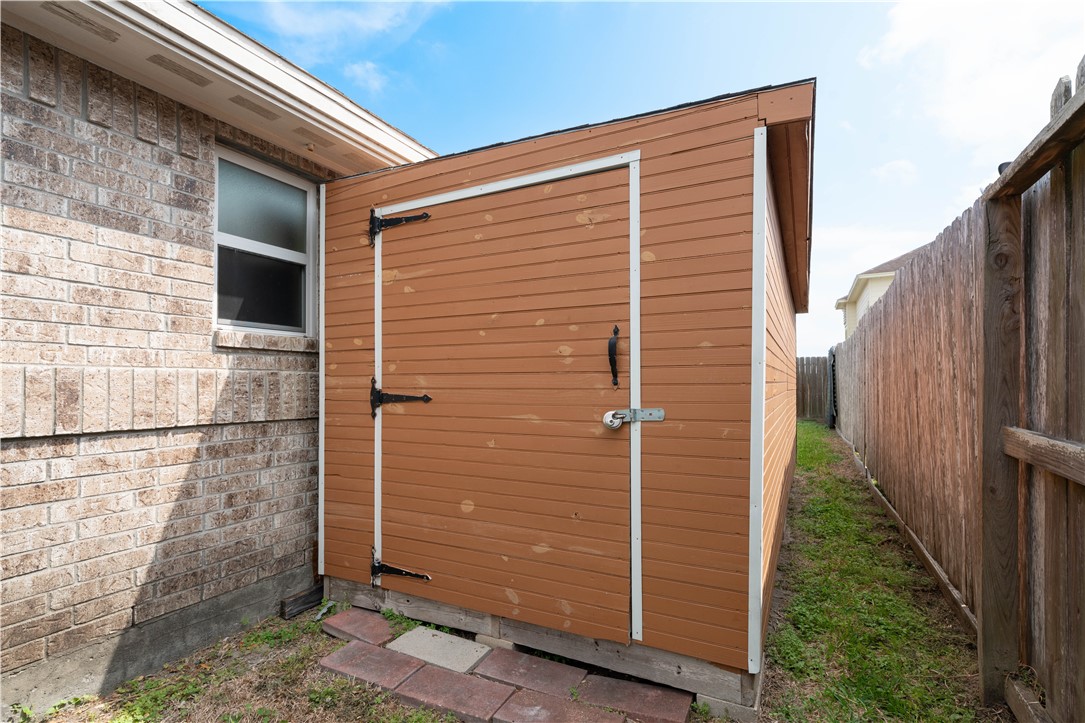 8302 Dawson Court Court Corpus Christi TX 78414