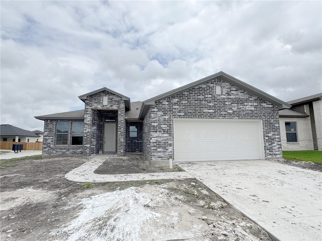 2682 Lady Andrea Corpus Christi TX 78415