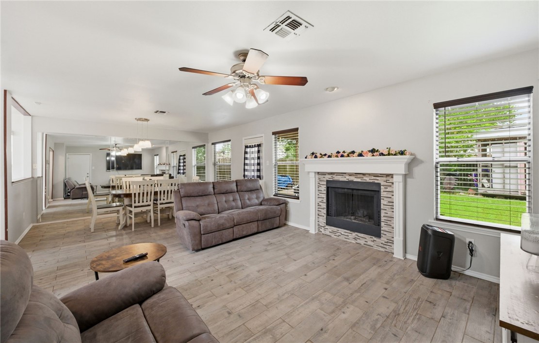 3005 Shady Creek Corpus Christi TX 78414