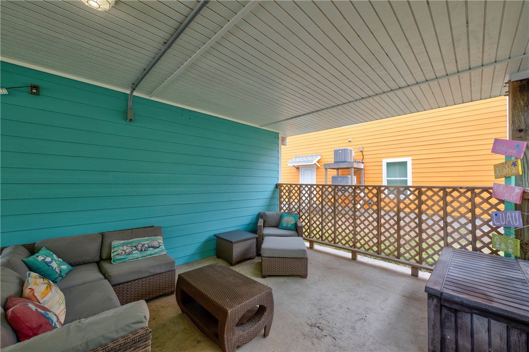 403 Chloes Way Port Aransas TX 78373