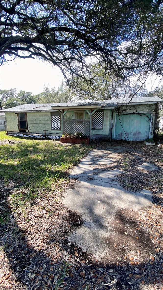 307 N Kossuth Street Rockport TX 78382