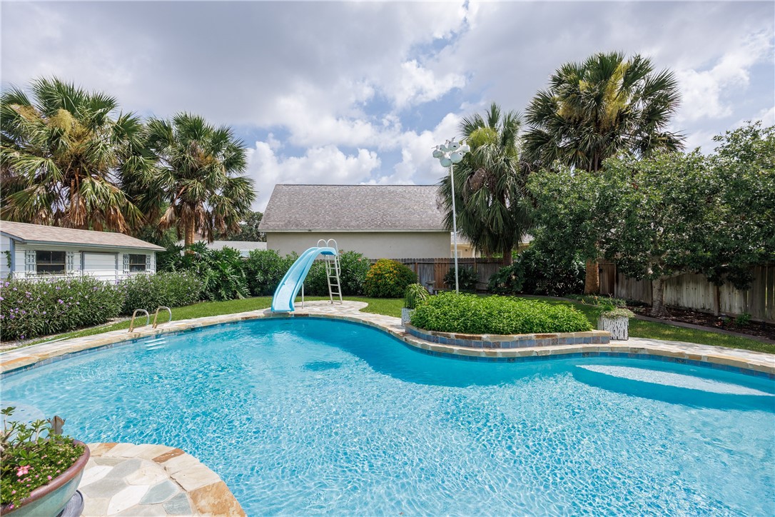 6650 Long Meadow Drive Corpus Christi TX 78413