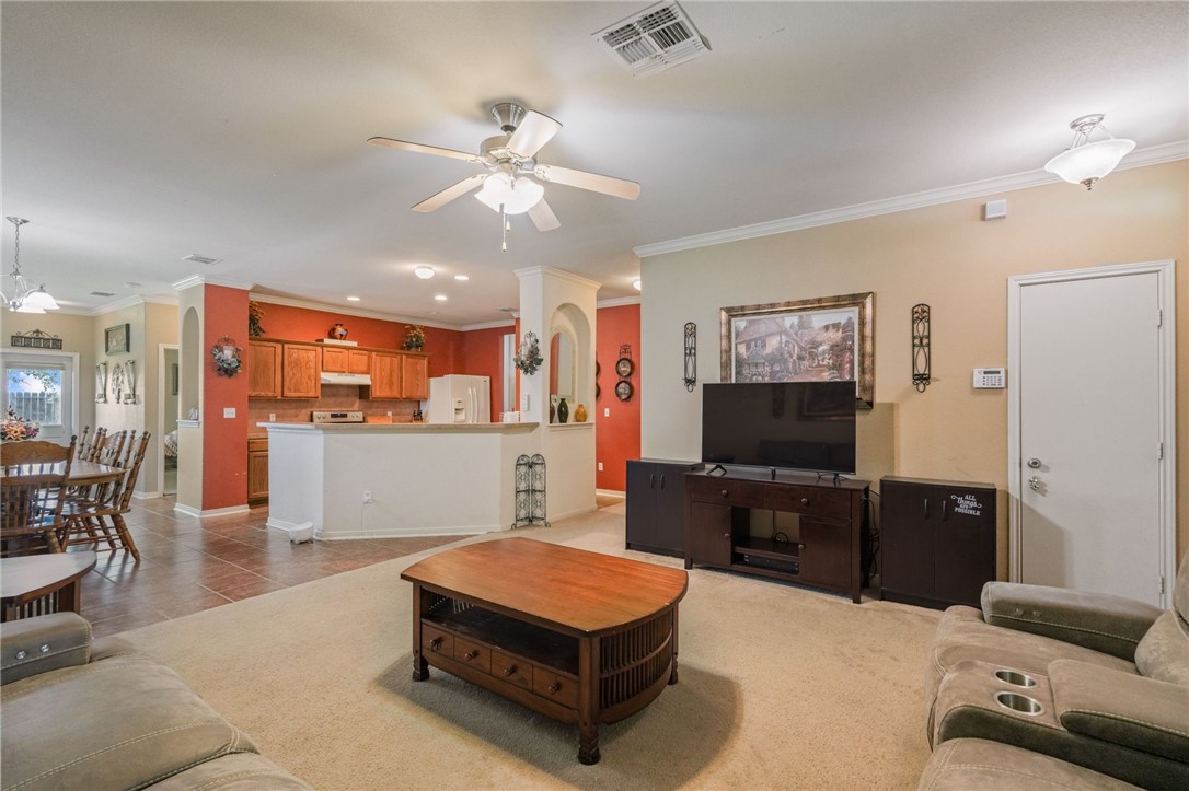 2629 Las Brisas Street Corpus Christi TX 78414