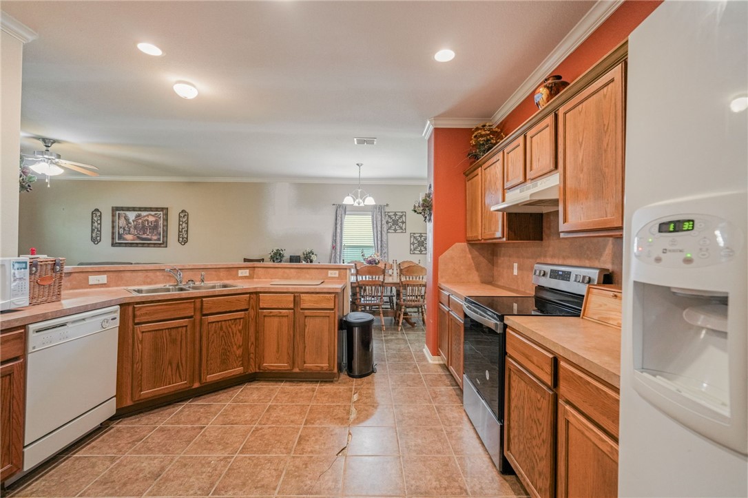 2629 Las Brisas Street Corpus Christi TX 78414