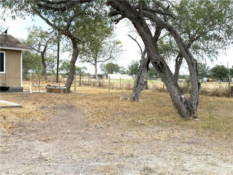 147 County Road 153 Alice TX 78332