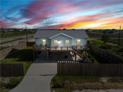 568 W Post Oak Lane Rockport TX 78382