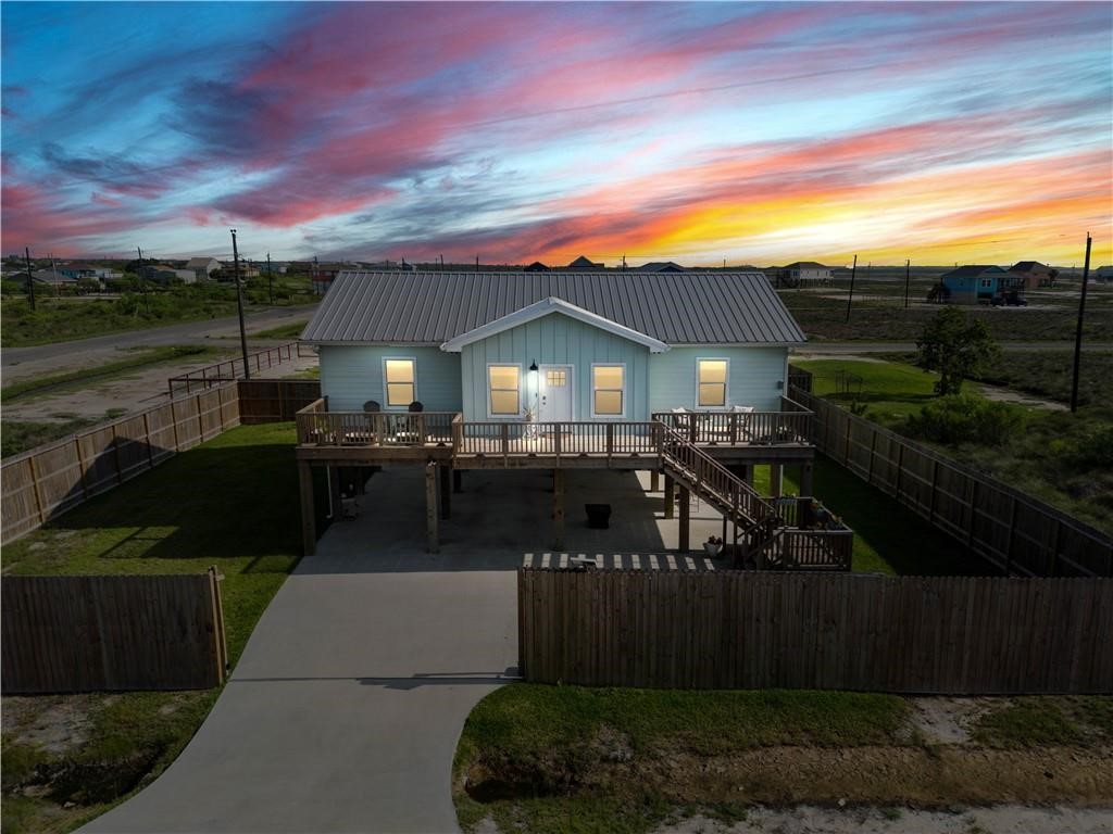 568 W Post Oak Lane Rockport TX 78382