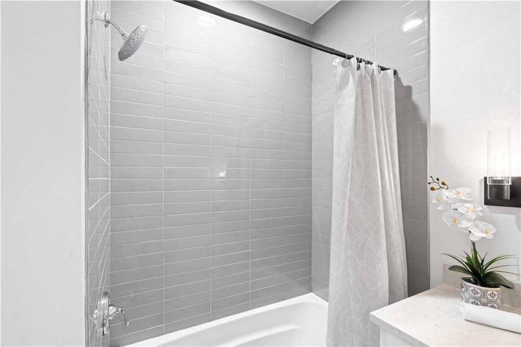 568 W Post Oak Lane Rockport TX 78382