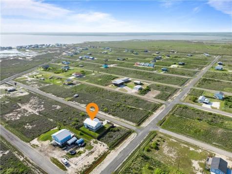 568 W Post Oak Lane Rockport TX 78382