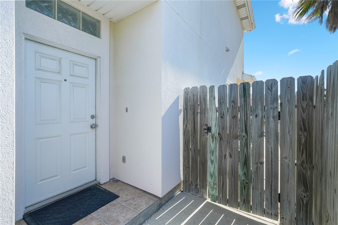 15410 Grass Cay Ct C Corpus Christi TX 78418