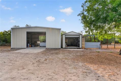 5781 County Road 308 Orange Grove TX 78372