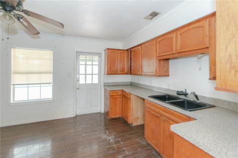 4126 Robinhood Drive Corpus Christi TX 78411