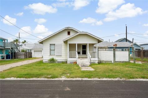 217 E Brundrett Avenue Port Aransas TX 78373