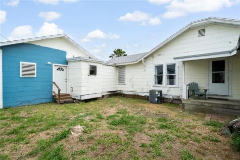 217 E Brundrett Avenue Port Aransas TX 78373