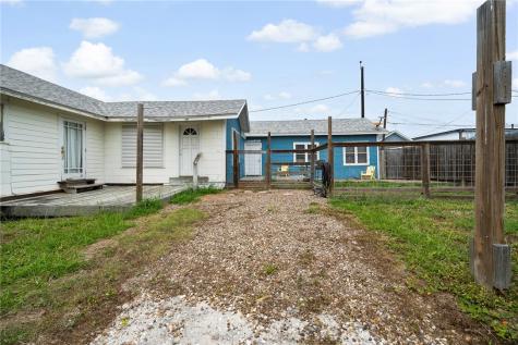 217 E Brundrett Avenue Port Aransas TX 78373