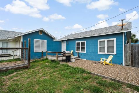 217 E Brundrett Avenue Port Aransas TX 78373