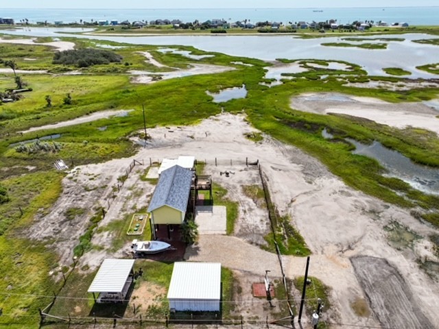 326 E Tenth Street Rockport TX 78382